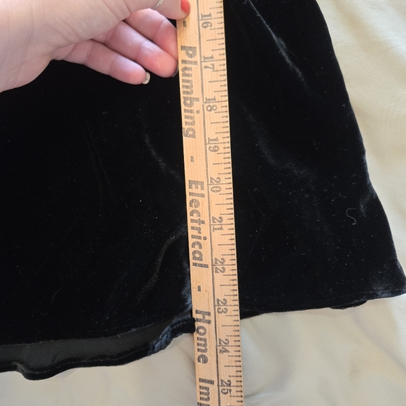 VTG Y2K ECI New York Black Velvet Blouse With Ruffles - Picture 6 of 7